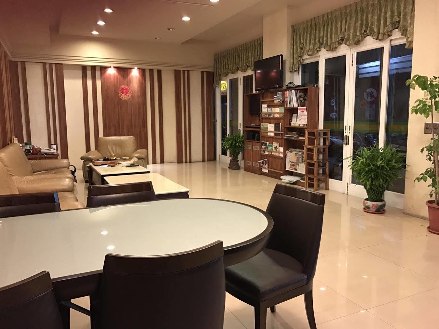 Long Hong Acomodação com café da manhã Magong Exterior foto